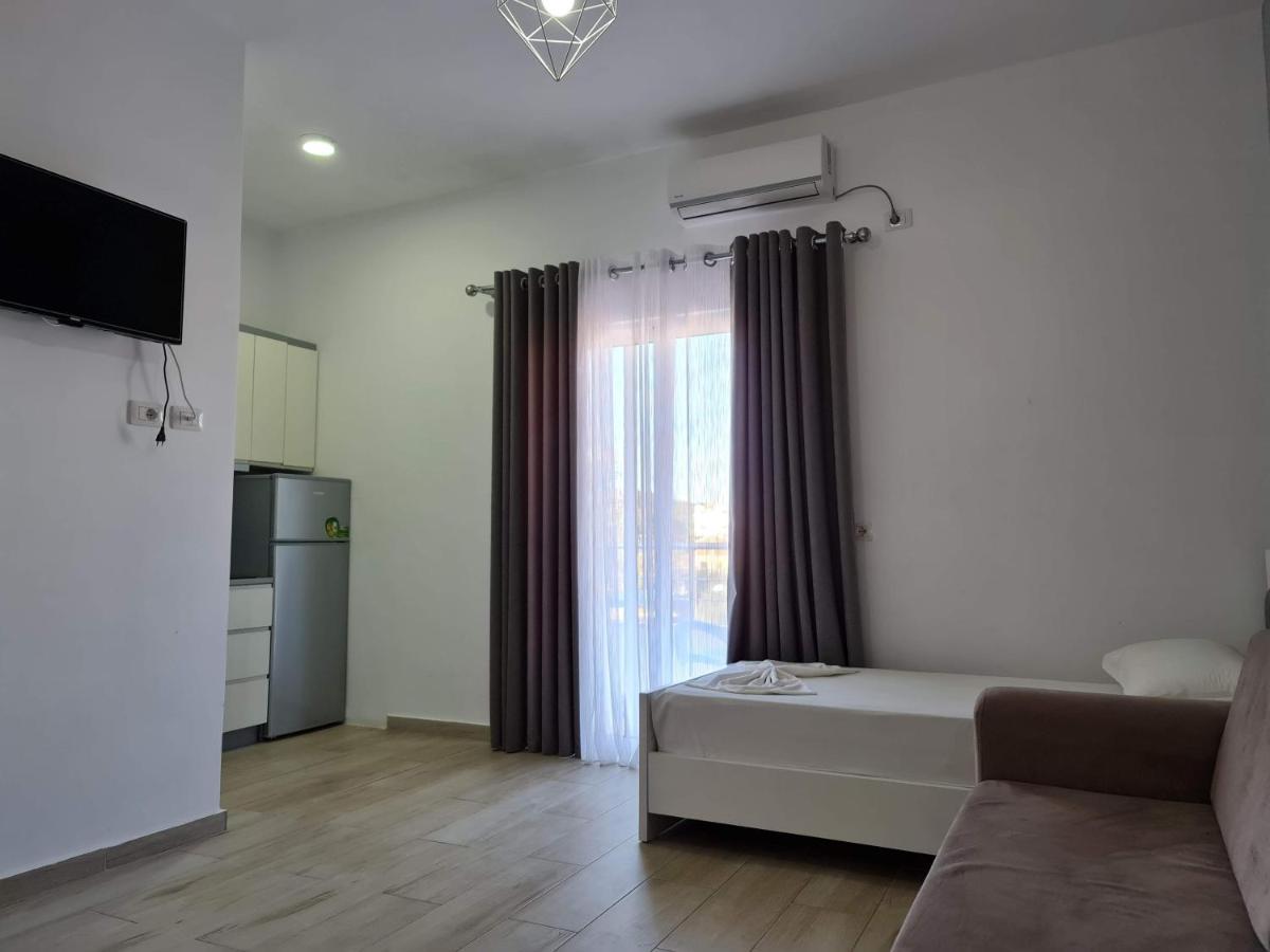 Summer Time Hotel Ksamil Exterior photo