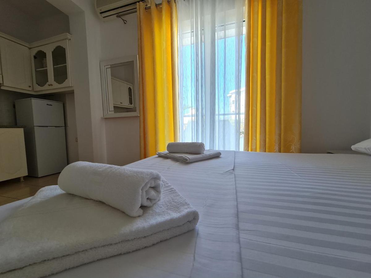 Summer Time Hotel Ksamil Exterior photo