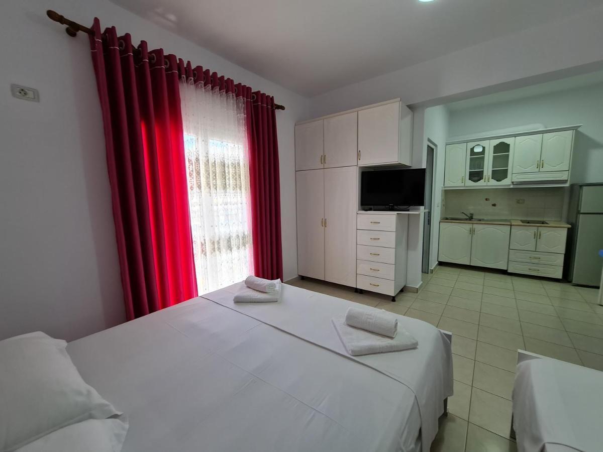 Summer Time Hotel Ksamil Exterior photo
