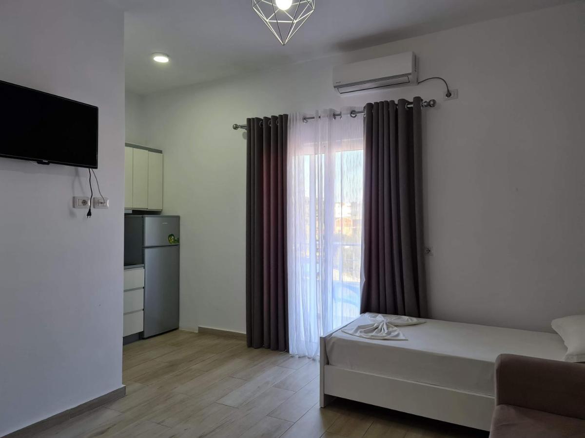 Summer Time Hotel Ksamil Exterior photo